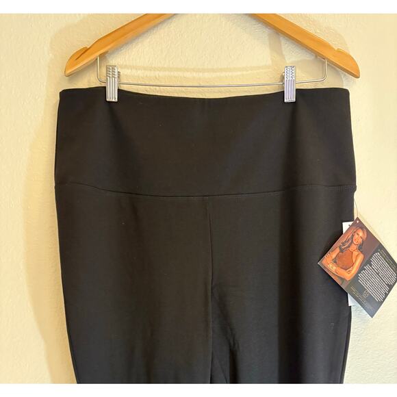 IMAN Chic Pants | NWT Black Slim Fit Stretch Gold Ankle Zipper | 1X - Picture 5 of 8